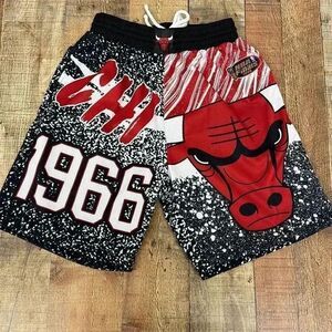 Mitchell & Ness 1996 NBA Finals Chicago Bulls Shorts